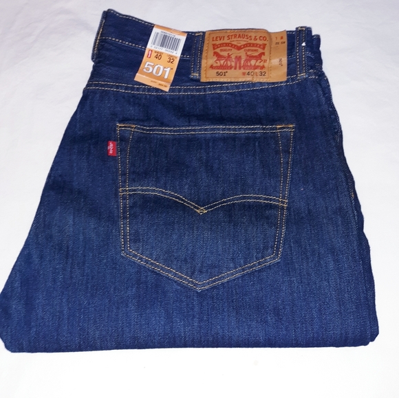 Levi's 501 Rinse Dark Wash Button Fly Jeans - Picture 3 of 8